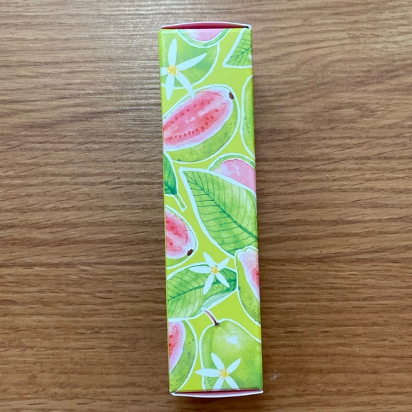 ❤️ Trader Joe’s Guava Ultra Moisturizing Hand Cream New in Box - Picture 3 of 5